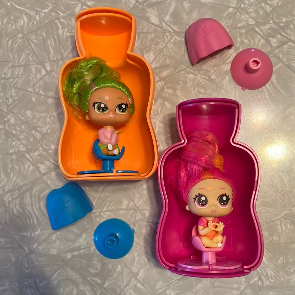 2 GUC Hairdooz Dolls